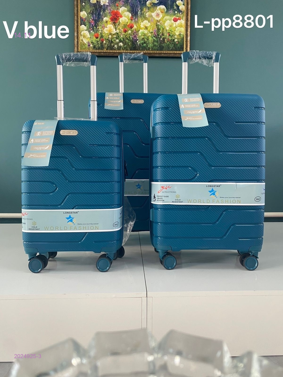 Чемодан 2024925-3