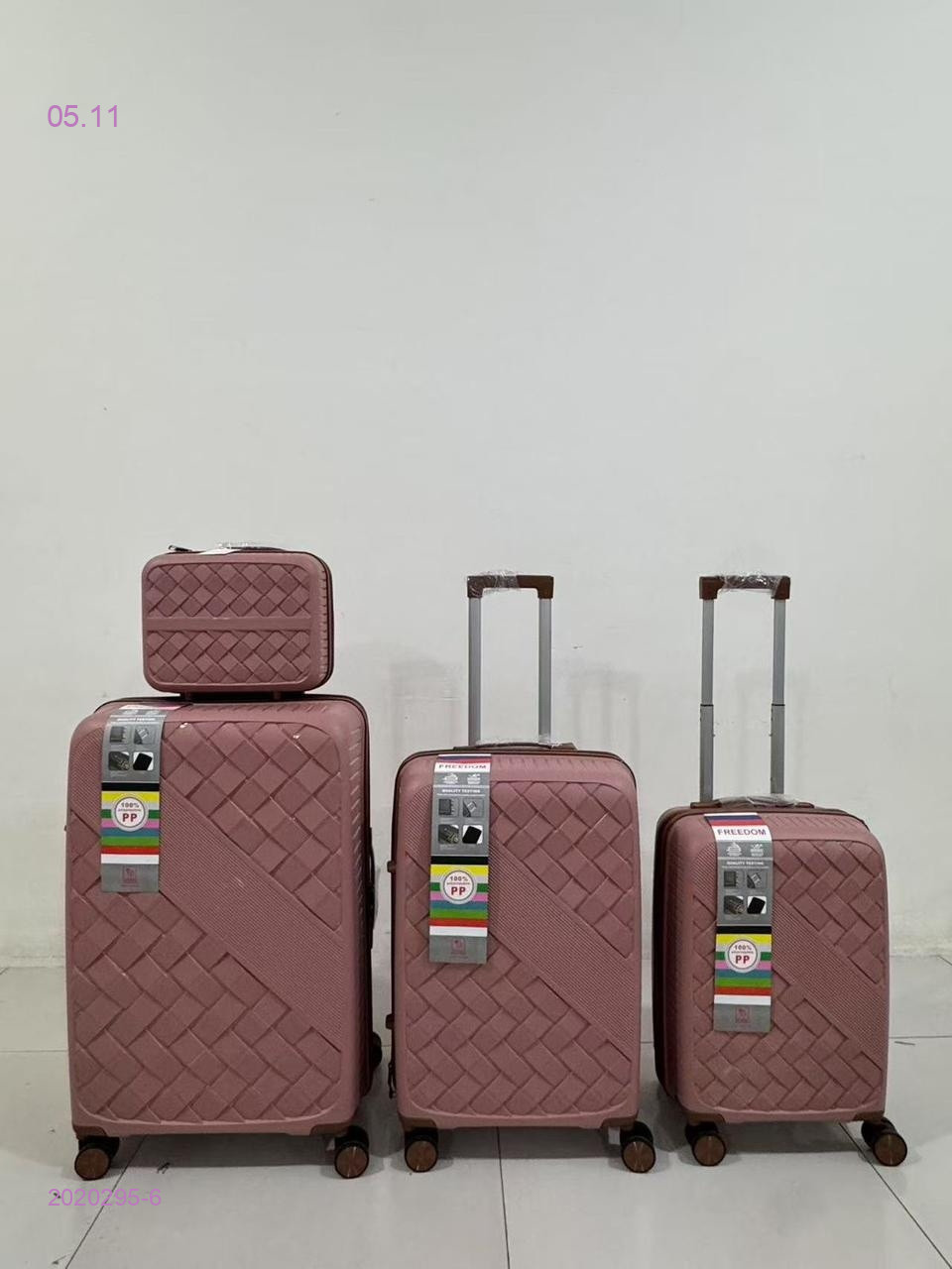 Комплект чемоданов 2020295-6