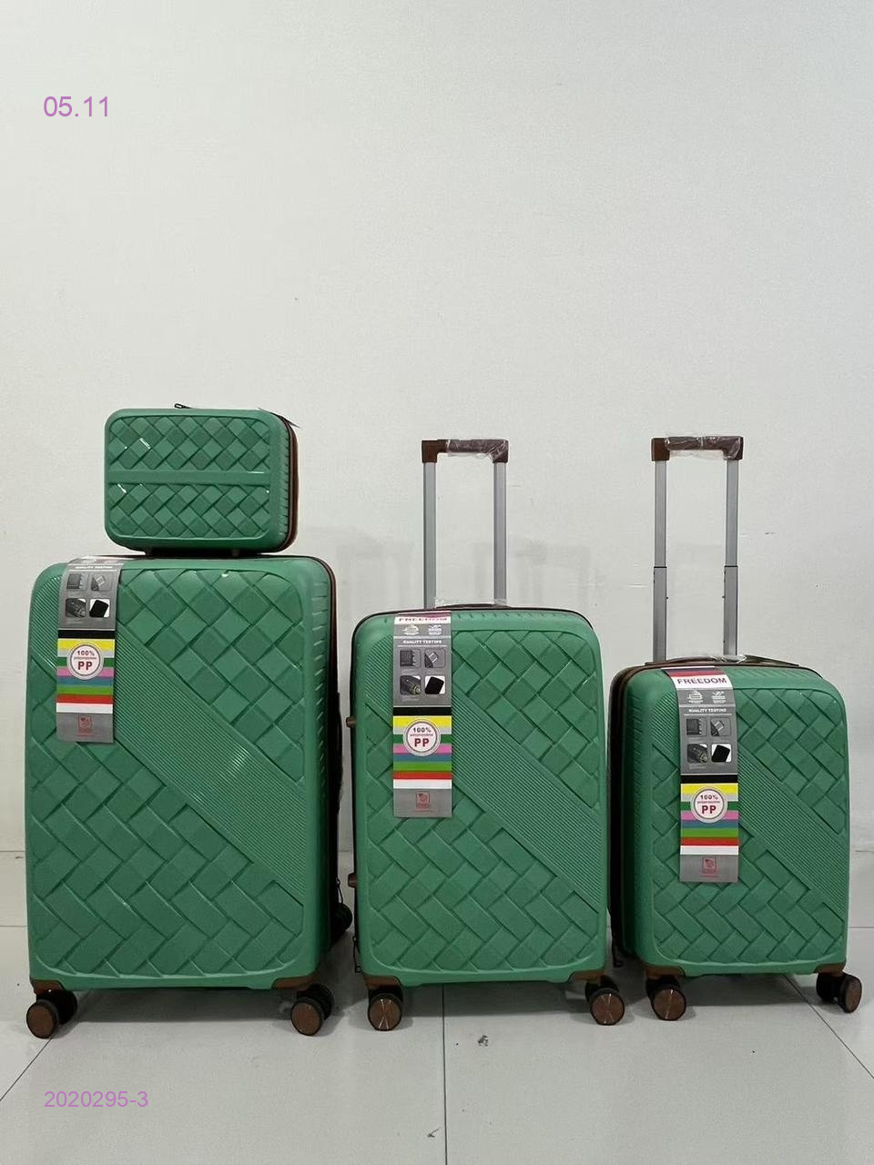 Комплект чемоданов 2020295-3