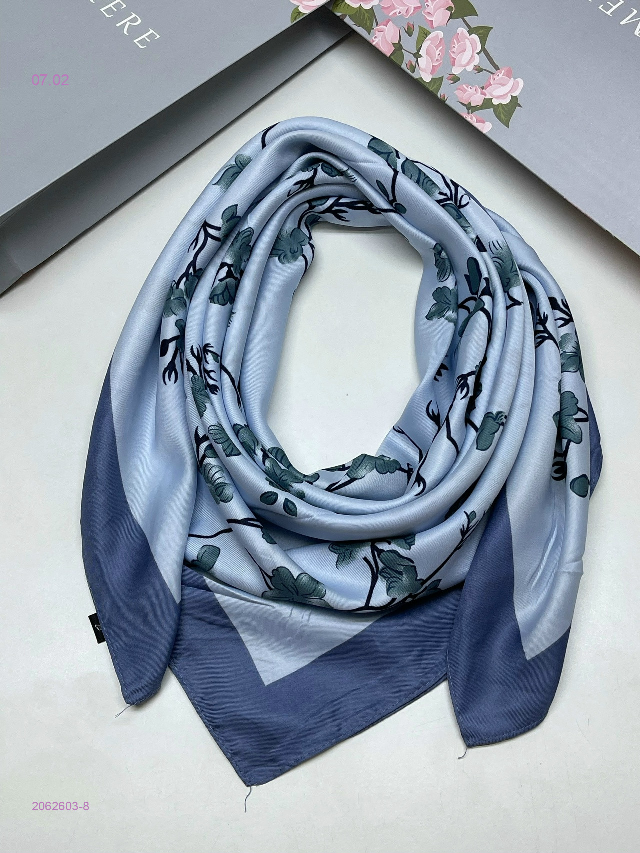 ПЛАТОК 2062603-8