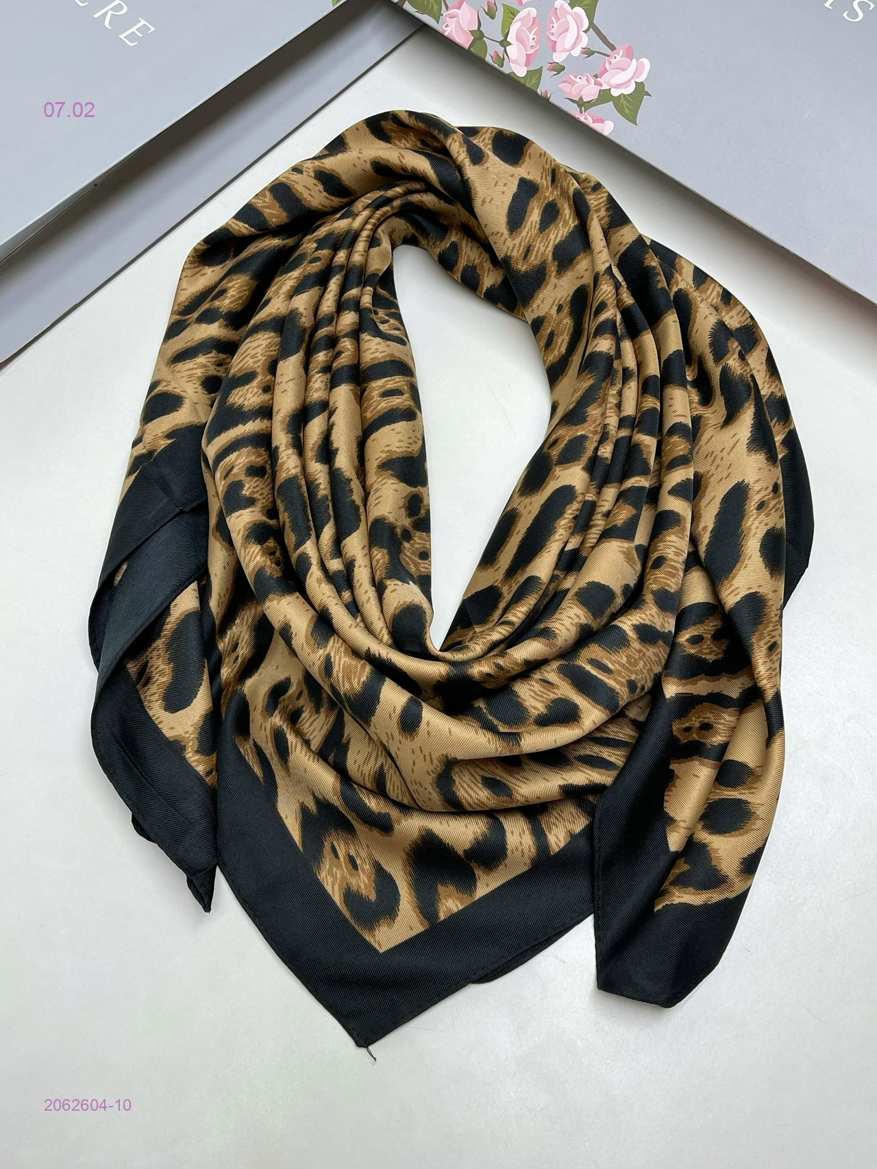 ПЛАТОК 2062604-10