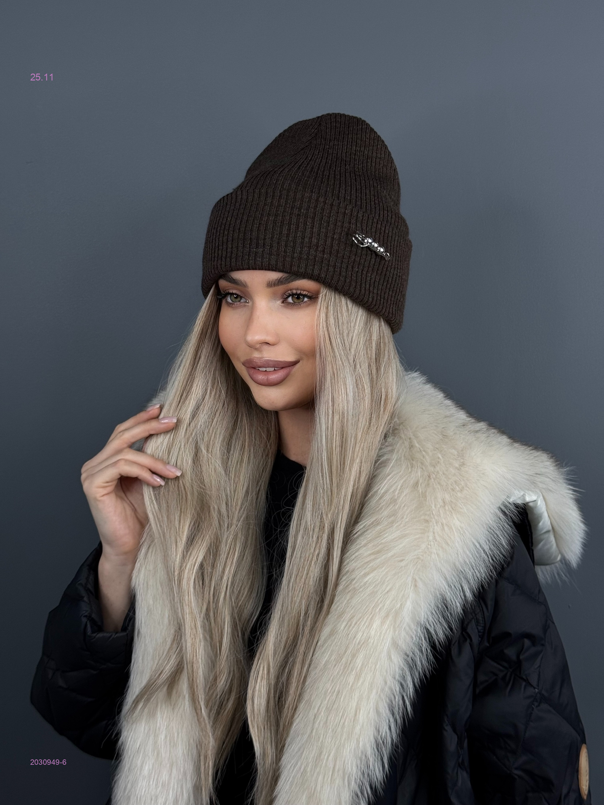 шапка 2030949-6